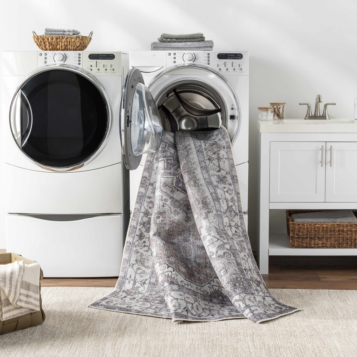 Athor Washable Rug being washed in a laundry room. Dark gray, brown traditional style. Washing-Machine