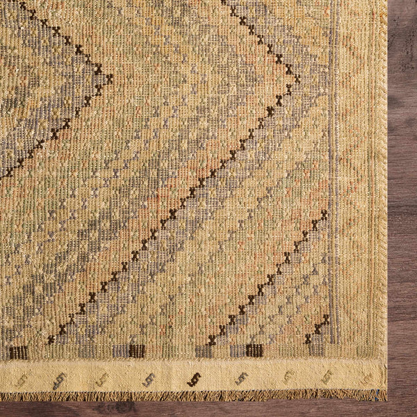 Kinga Area Rug