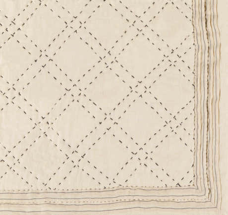 Shadehill Beige Diamond Pattern Bedding Set