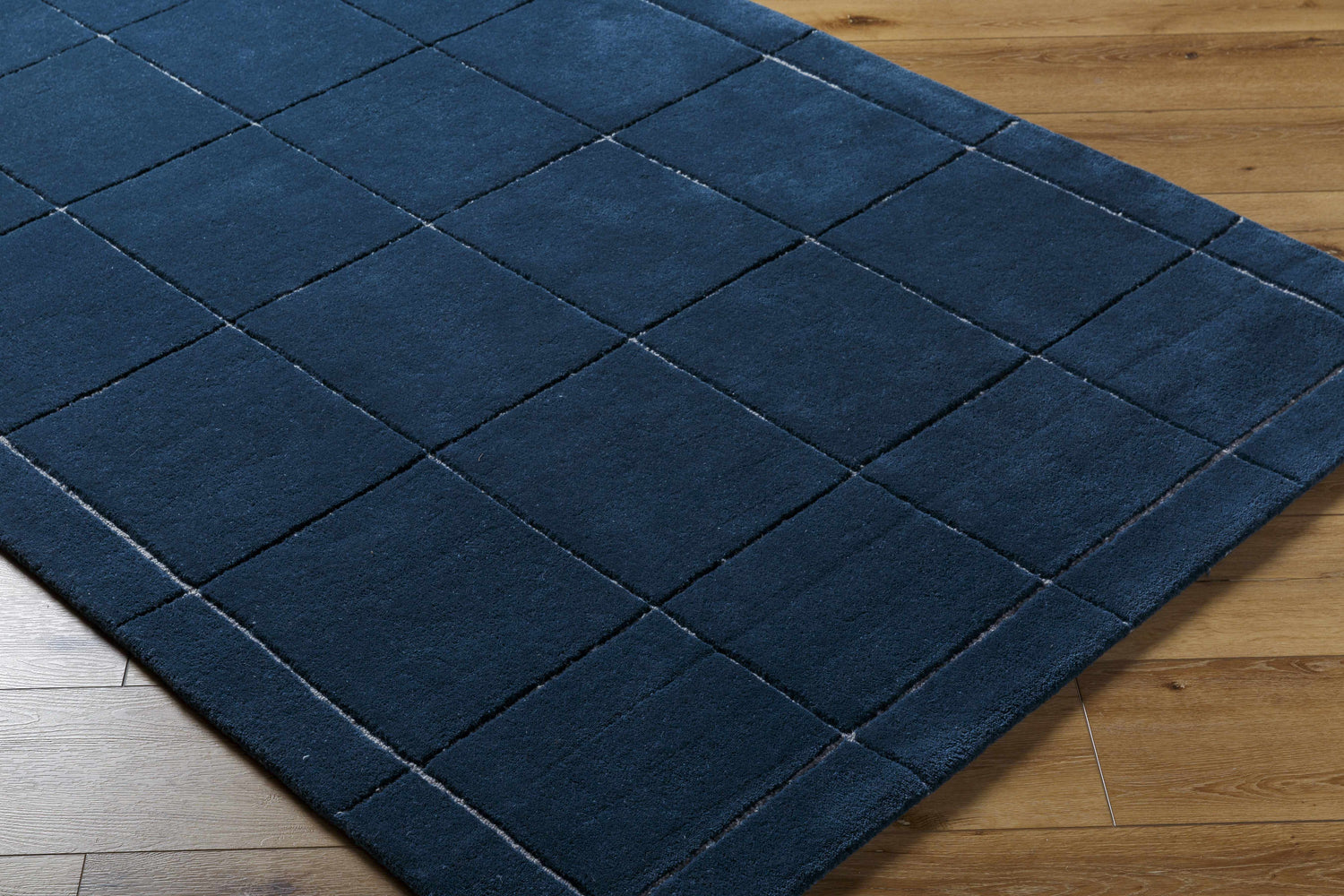 Siarl Area Rug