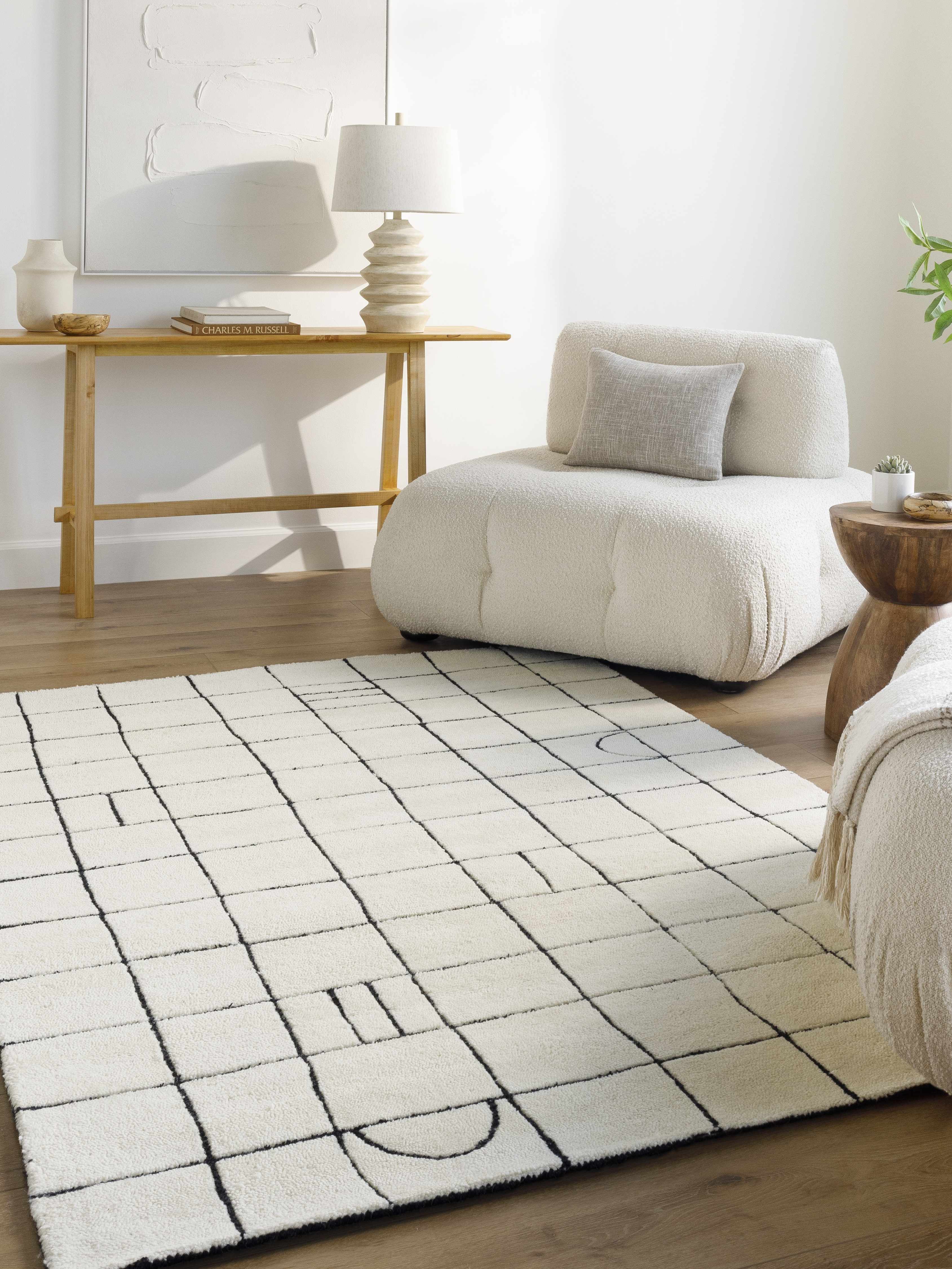Tuuka Area Rug