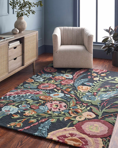 Tuyet Area Rug