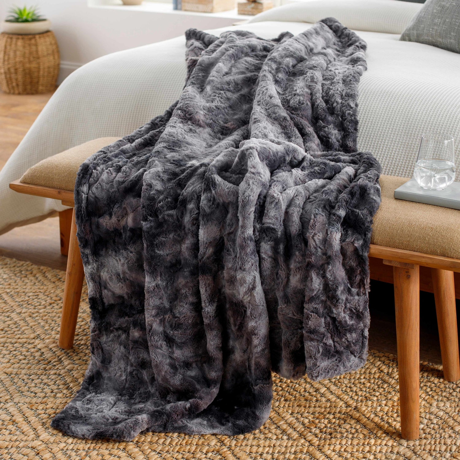 Black Faux Fur Throw Blanket