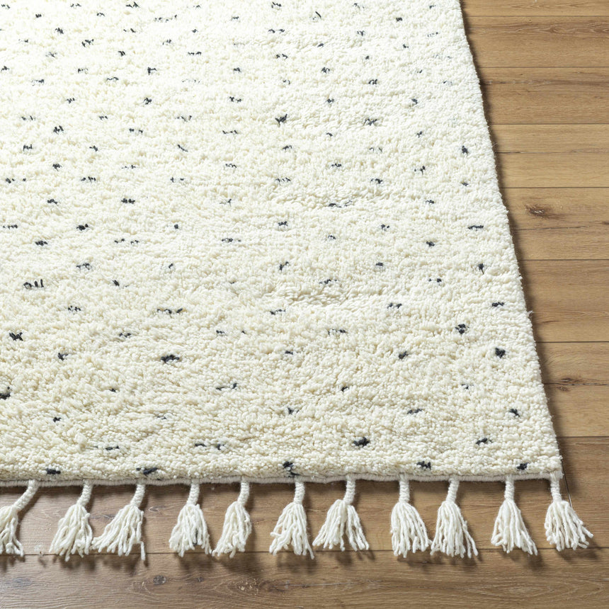Yuuna Area Rug